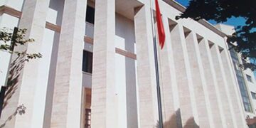 Gjykata e Lartë niset me procesin e rishikimit të vendimit unifikues për masën "arrest me burg" në kontekstin e numrit të lartë të të paraburgosurve.