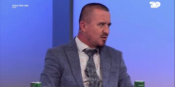 Gra dhe vajza: A shkruajnë ato shumë? Rrëfimi i imamit viral të mediave sociale, Ahmed Kalaja: Njëra prej tyre e kam denoncuar në polici për përndjekje.