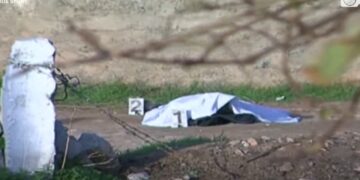 Historia e Brendshme: 17-vjeçari jetim që ndëshkoi për hakmarrjen e babait, familjet arrijnë të mbyllin ciklin e gjakmarrjes.