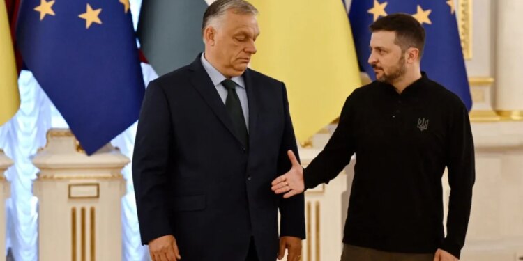 Hungaria vendos veto për ndihmat ndaj Ukrainës, Orban pengon procesin; BE apelon për uljen e tensioneve.