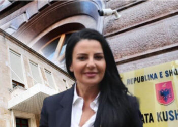 Përgjimi zbardh detajet/ Telefonata 11 minutëshe e Ballukut me banditë për të kërcënuar dëshmitarët