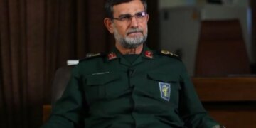 Iran pranon vdekjen e komandantit të Gardës Revolucionare pas sulmit ajror nga Izraeli.