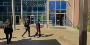 Ish-drejtoresha e AKSHI-t, Mirlinda Karçanaj, paraqitet para SPAK-ut.