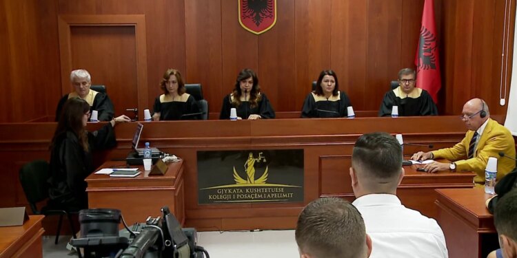 Ish-gjyqtarët kërkojnë kthim në detyrë, ndërsa shkarkimet e Vettingut vihen në pikëpyetje pas dënimit të ish-anëtarëve të KPA-së.