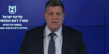 Izraeli i prerë, këshilltari i Netanyahut: Nuk do të ndodhin bisedime me Libanin pa çarmatosjen e Hezbollahut.