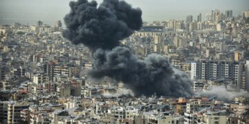 Izraeli sulmon shumë objekte në Bejrut, përfshirë selinë e Këshillit Ekzekutiv të Hezbollahut.