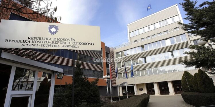 Këto janë momentet e fundit të skadimit të afatit për zgjedhjen e Presidentit në Kosovë. Kurti convokon deputetët dhe shpreh qëndrimin e tij lidhur me Vjosa Osmanin dhe Andin Hotin.