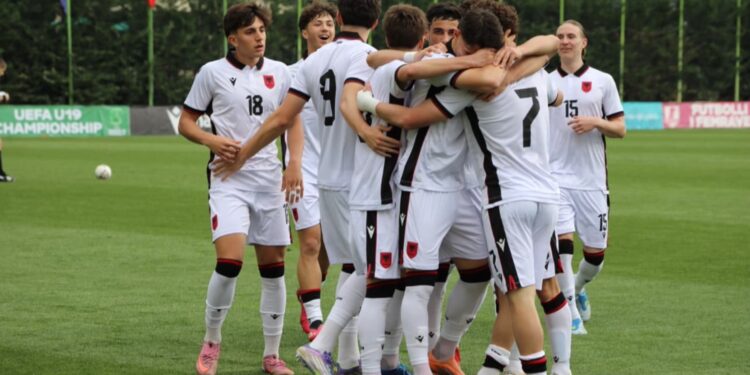 Kombëtarja U19 e vendit, dominon Maltën me rezultatin 7-1 në kualifikueset e Evropianit, duke regjistruar një fitore rekord për këtë grupmoshë.