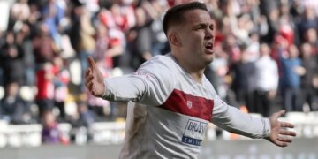 Kombëtarja shqiptare e futbollit do të jetë pa Rey Manajn në përballjen me Poloninë.