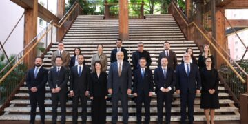 Kryeministri Edi Rama bisedon me ministrat në “Vilën 30”, zbulohet tema e diskutimeve.