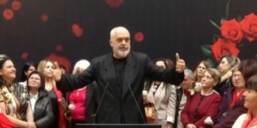 Kryeministri Rama i dërgon urimin gratave për 8 Marsin: Ju falenderojmë për gjithçka kontribuoni çdo ditë.