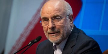 “Kryetari i Parlamentit iranian ironizon deklaratat e Trumpit: Na ka mposhtur 9 herë në dy javë”