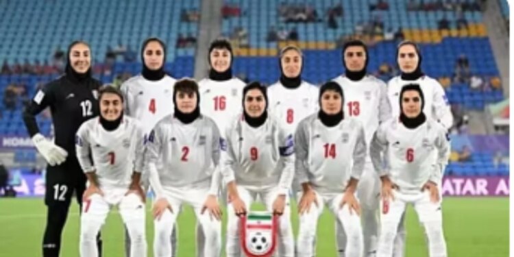 Kupa e Azisë: Kombëtarja iraniane e femrave refuzon të këndojë himnin kombëtar