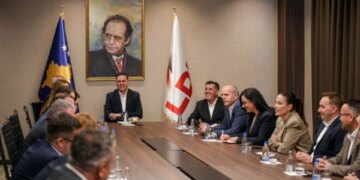 Kurti-Abdixhiku në takim: LDK convokon grupin parlamentar; zëdhënësi i partisë shprehet se janë të gatshëm për negociata mbi presidentin e ri, por…