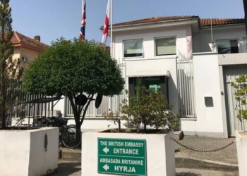 Kuvendi shqyrton sot çështjen e Ballukut/ Ambasada britanike në Tiranë thekson se imuniteti parlamentar nuk duhet të jetë pengesë për llogaridhënien në drejtësi.