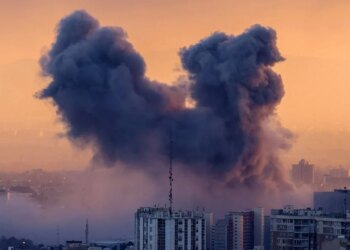 LIVE/ Javës së katërt të luftës, SHBA lejon shitjen e naftës. Irani godet bazat amerikano-britanike në Oqeanin Indian.