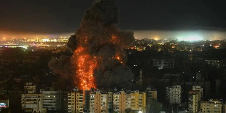 LIVE/ Konflikti në Lindjen e Mesme, anija e mallrave sulmohet në Ngushticën e Hormuzit. Izraeli u bën thirrje qytetarëve të Libanit: Shkoni në vende të sigurta.