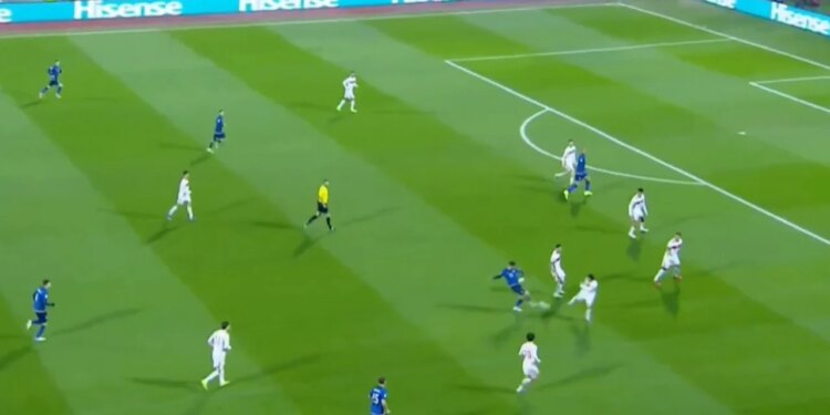 LIVE: Kosova kundër Turqisë - 90 minuta përballë historisë, nisin ndeshjen e parë në "Fadil Vokrri". Dardanët aspiratojnë për pjesëmarrjen në Botëror.