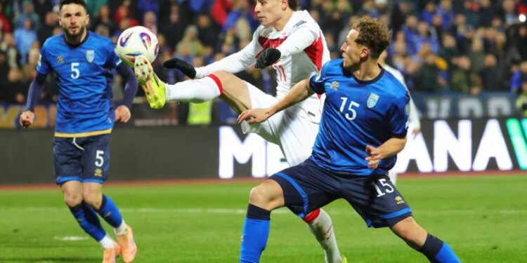 LIVE Kosovë-Turqi/ Portieri i ekipit mysafir shpëton, duke i cenuar mundësinë për supergol Fisnik Asllanit