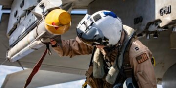 LIVE/ Lufta në Iran: Anije dhe avionë europianë aktivë. CIA po furnizon forcat e saj kundër Teheranit, Izraeli paralajmëron: Raketat e tyre arrijnë në të gjithë Ballkanin.