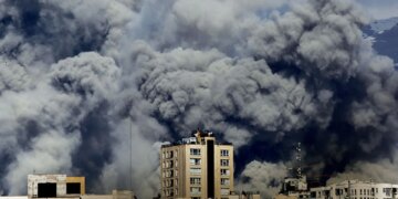 LIVE/ Teherani sulmon Abu Dhabin dhe ambasadën amerikane në Irak, Izraeli eliminon zyrtarin e lartë të Iranit. Trump kritikon NATO-n, një zyrtar amerikan i lartë për antiterrorin jep dorëheqjen.