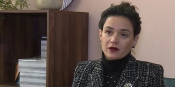 Lajme për luftë shkaktojnë panik, psikologët: Informacioni i pasaktë në rrjetet sociale po ndikon në rritjen e ankthit te individët.