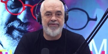 "Lirimi i hapësirave publike vazhdon me vendosmëri" / Rama në “Flasim”: Luftë kundër një mentaliteti të thellë; në Tiranë janë çliruar 140 mijë metra katrorë.