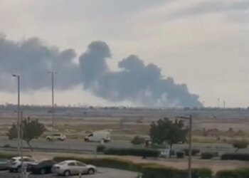 Lufta në Lindjen e Mesme: Emiratet e Bashkuara ndalojnë aktivitetet në rafinerinë më të madhe të naftës pas sulmit nga Irani.