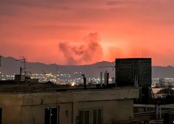 Lufta në Lindjen e Mesme: Izraeli godet bunkerin e Khameneit në Teheran.