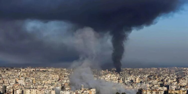 Lufta në Lindjen e Mesme/ SHBA mbyll ambasadën në Arabinë Saudite dhe Kuvajt, redukton praninë konsullore në disa vende të tjera të rajonit.