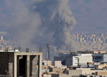 Lufta në Lindjen e Mesme: Zvicra vendos mbylljen e ambasadës në Teheran për shkak të rritjes së pasigurisë për stafin.