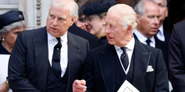 Mbreti Charles i jep ultimatum Princit Andrew: Merri sendet dhe largohet nga rezidenca mbretërore deri në fundjavë.