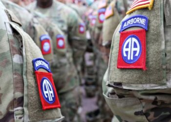 Më shumë se 1 mijë ushtarë amerikanë të gatshëm për të ndihmuar operacionet në Iran, në pritje për tu vendosur në Lindjen e Mesme.