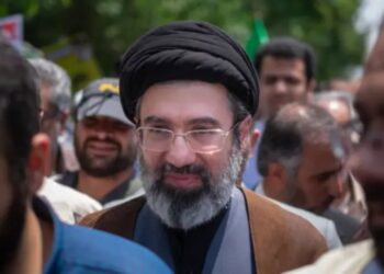Ministri i Jashtëm i Iranit sqaron: Mojtaba Khamenei është në shëndet të mirë dhe po mbikëqyr situatën e luftës.
