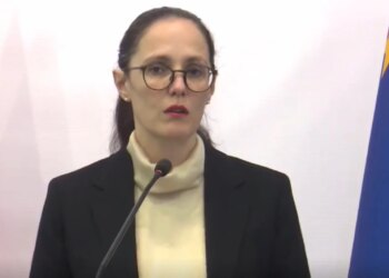 “Ministrja e Ekonomisë: ‘Do të monitorojmë çmimet e shportës së konsumit’ pas vendimit të Bordit të Transparencës për karburantet, përpara stabilizimit të çmimeve”