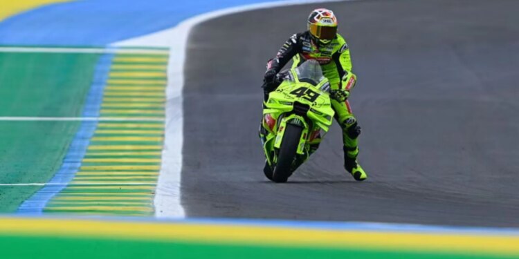 MotoGP në Brazil: Di Giannantonio siguron pole position, Marquez renditet i treti.