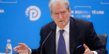 “Një ditë frymëzimi: Të shprehëm zemërimin dhe revoltën” / Berisha për protestën e 22 marsit: Nëse Enver Hoxha ndëshkonte ata që kritikojnë, gjithashtu Edi Rama...