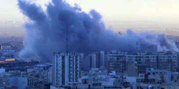 “Një natë e frikshme: 30 shpërthime në Teheran”/ Banorët ndajnë përjetimet e tmerrshme nga sulmet e SHBA-së dhe Izraelit.