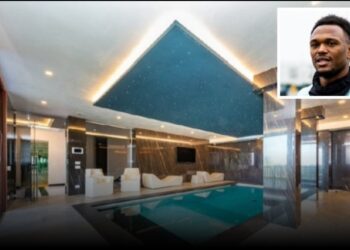 Openda si Ronaldo dhe Pogba: e njëjta fanellë dhe e njëjta vilë.