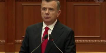 PD njoftoi se do të mungojë në seancën parlamentare të nesërme, ndërsa Balla reagon: Ai që ju ka udhëzuar, nuk ka në mendje interesin e Shqipërisë.