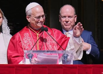 Papë i parë pas 488 vitesh që zgjedh Monakon, Leoni XIV zgjodhi Monte Karlon si qëllimin e tij të parë në Europën Perëndimore.