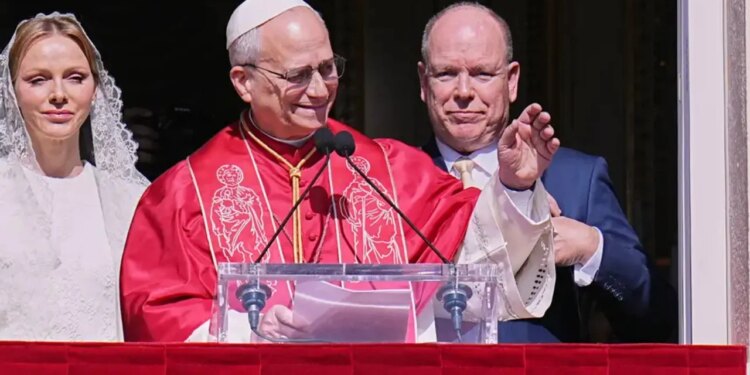 Papë i parë pas 488 vitesh që zgjedh Monakon, Leoni XIV zgjodhi Monte Karlon si qëllimin e tij të parë në Europën Perëndimore.