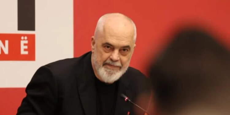 “Partitë e tjera nuk mblidhen si ne,” Rama ironizon PD-në dhe bën batuta ndaj ish-deputetit demokrat: “Zemra jote nuk ndahen nga PS.”