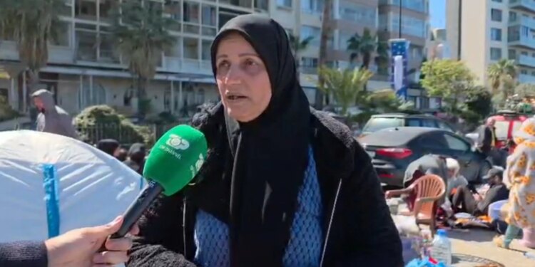 Pas katër ditësh në çadër, një grua nga Libani tregon për Top Channel: U ikëm nga shtëpitë tona për shkak të bombardimeve, policia po na shpërngul.