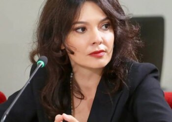 Pas largimit nga qeveria dhe mungesës në votimin e Ballukut, Spiropali reagon: Heshtja ime nuk interpretohet si mungesë përgjigjeje, por si qëndrim ndaj arrogancës dhe abuzimit si forma të pranueshme shoqërore.