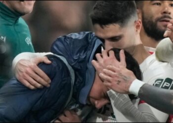 Pedro Neto i jep fund përplasjeve, futbollisti i Chelsea vetëm merr një tërheqje të UEFA-s për vonesën e mbledhësit të topave.