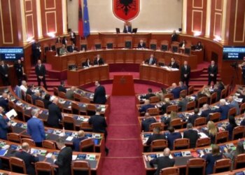 Përjashtimi i PD-së nga delegacioni parlamentar për në Gjermani, ankesa u shqyrtua nga Kuvendi në Top Channel.