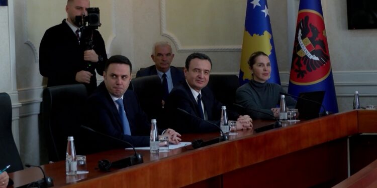 “Po e evitoj procesin zgjedhor” / Diskutimi me Abdixhikun për presidencën, Kurti: Marrëdhëniet me opozitën, kurrë nuk kanë qenë kaq pozitive.