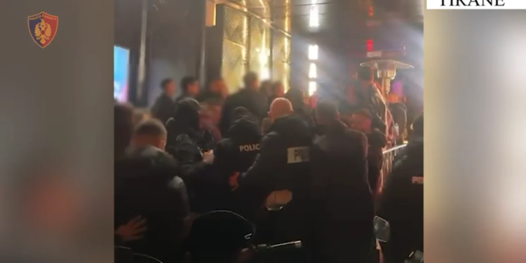 Policia zhvillon aksion në lokalet e natës në ish-Bllok, arrestohen 11 administratorë për shpërndarje droge në klube.