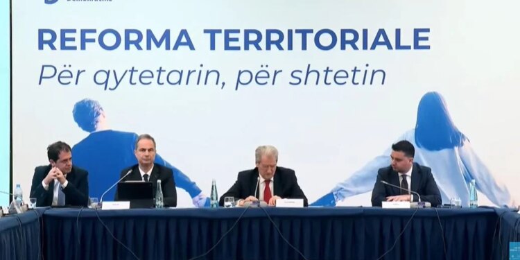 Propozimet e Partisë Demokratike për reformën Territoriale: Berisha sugjeron krijimin e komunave në zonat me mbi 1300 banorë.